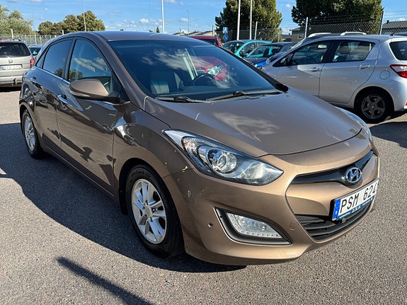 Hyundai i30 8 of 30