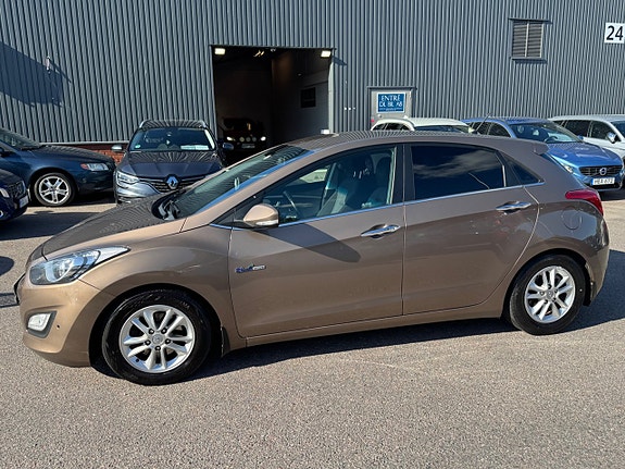 Hyundai i30 12 of 30