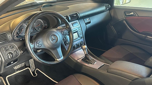 Mercedes-Benz CLC200 3 of 11
