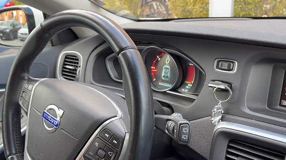 Volvo V40 3 of 7