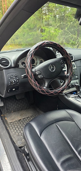 Mercedes-Benz CLK200 4 of 7