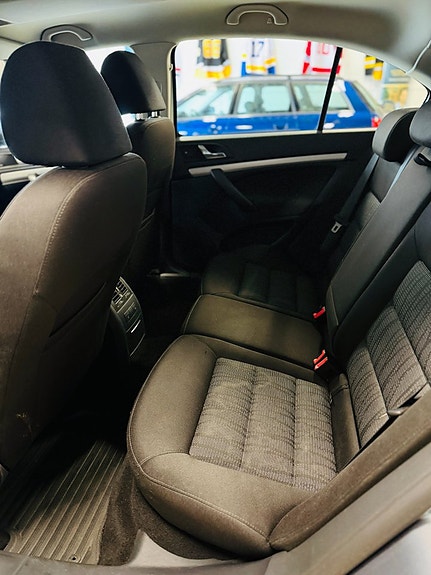 Skoda Octavia 14 of 21