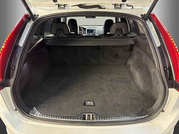 Volvo XC60 15 of 29