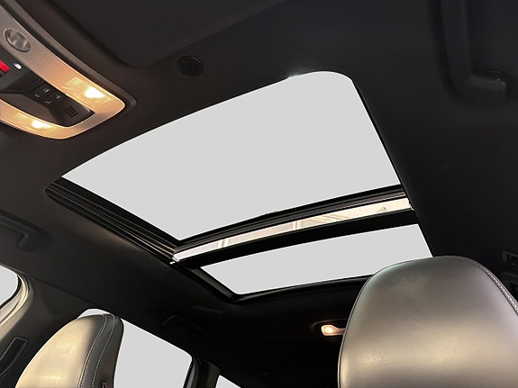 Volvo XC60 11 of 29