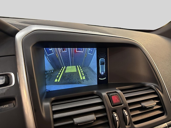 Volvo XC60 24 of 29