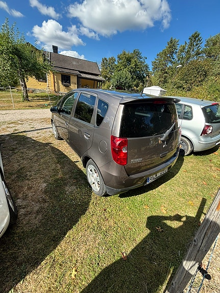 Mitsubishi Colt 3 of 5