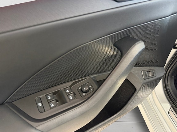 Skoda Octavia 8 of 24