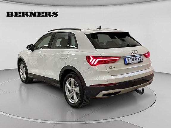 Audi Q3 3 of 15