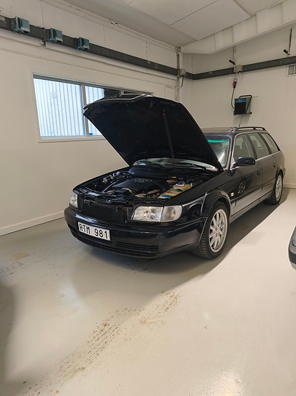 Audi S6 3 of 7