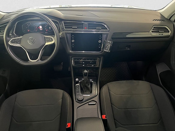 Volkswagen Tiguan 9 of 14