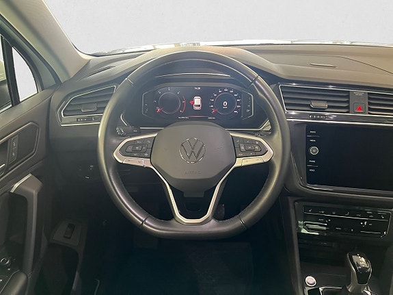 Volkswagen Tiguan 10 of 14