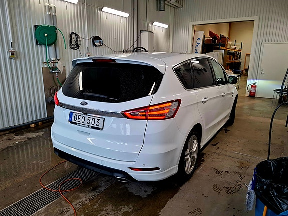 Ford S-MAX 2 of 11