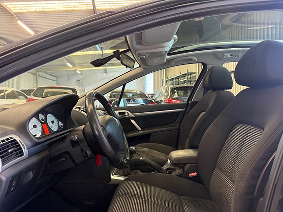 Peugeot 407 14 of 15