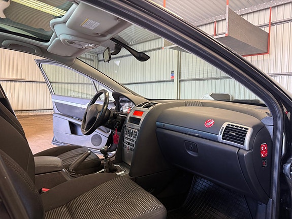 Peugeot 407 10 of 15