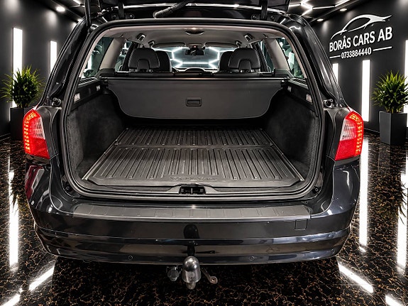Volvo V70 4 of 13