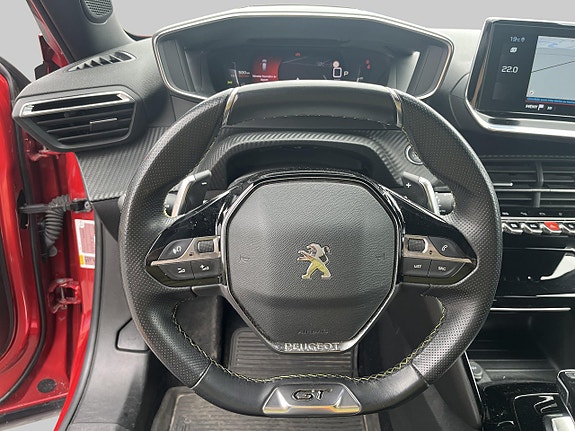Peugeot 2008 14 of 19