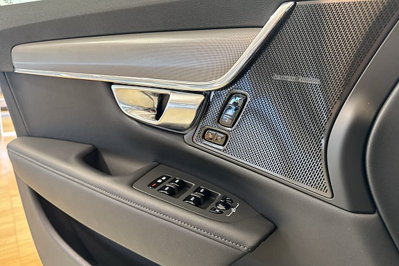 Volvo V90 14 of 30