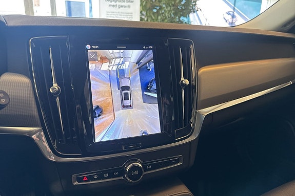 Volvo V90 22 of 30