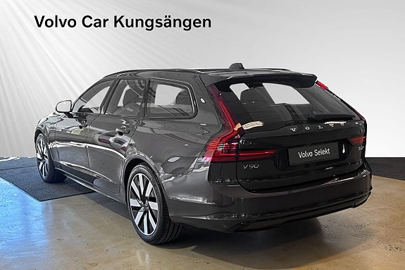 Volvo V90 4 of 30