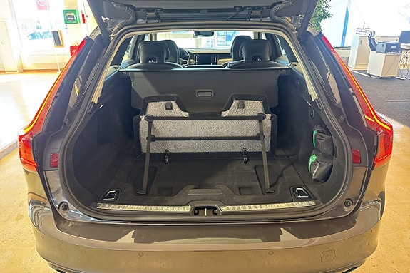 Volvo V90 27 of 30