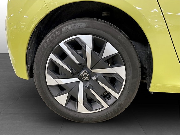 Peugeot 208 17 of 18
