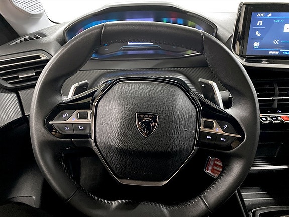 Peugeot 208 7 of 18