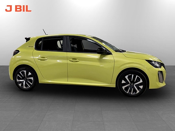 Peugeot 208 16 of 18