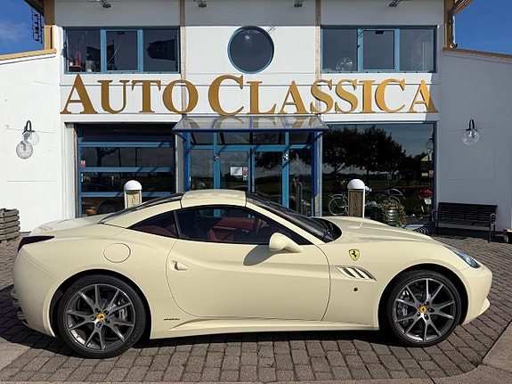 Ferrari California 6 of 9