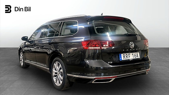 Volkswagen Passat 3 of 12