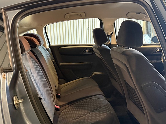 Citroen C4 13 of 14