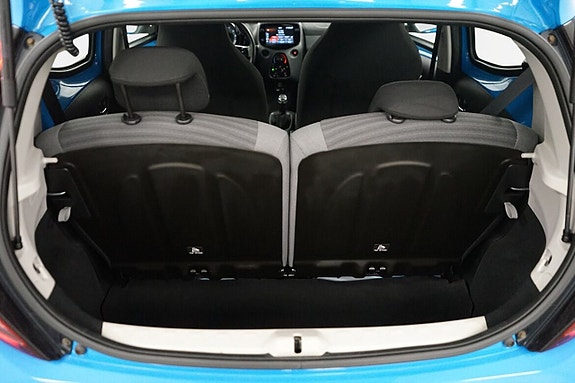 Toyota Aygo 12 of 18