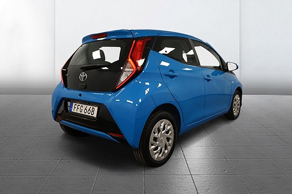 Toyota Aygo 6 of 18