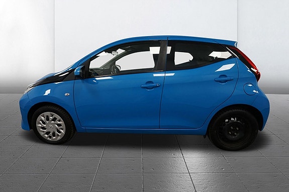 Toyota Aygo 8 of 18