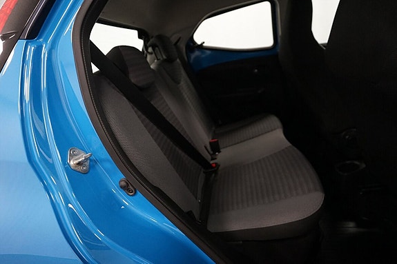 Toyota Aygo 15 of 18