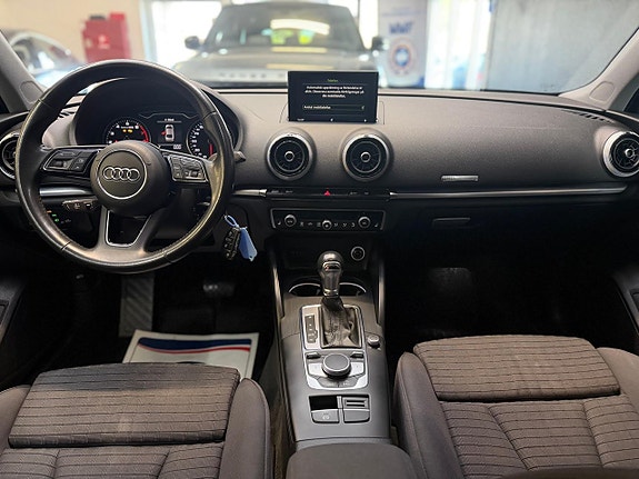 Audi A3 8 of 22