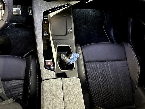 Peugeot 5008 13 of 19