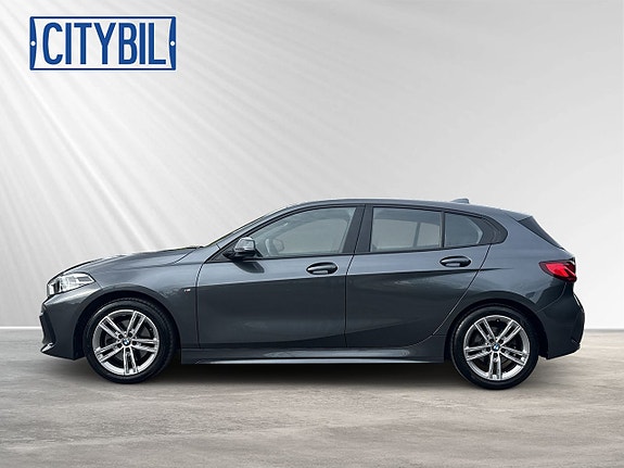 BMW 118i 2 of 23