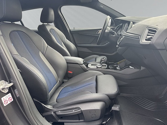BMW 118i 15 of 23