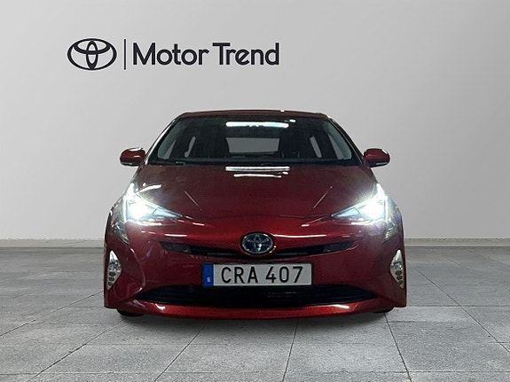 Toyota Prius 5 of 18