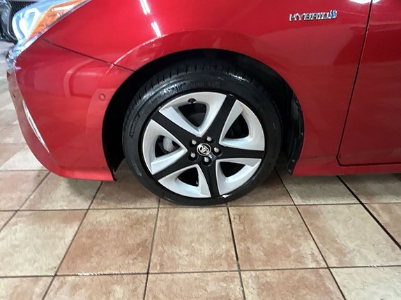 Toyota Prius 17 of 18