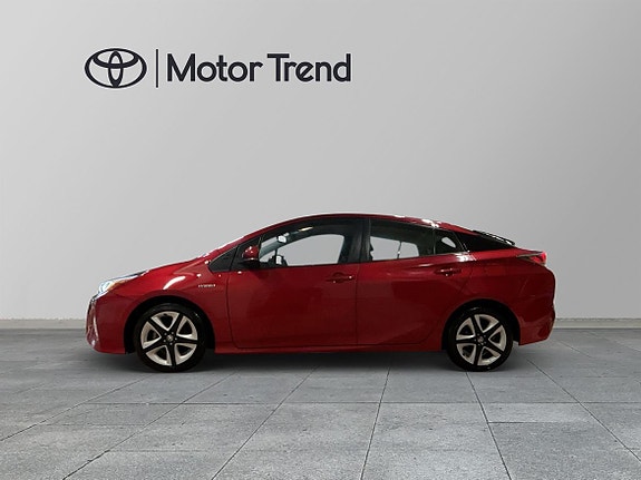 Toyota Prius 3 of 18