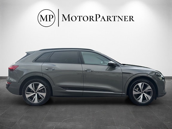 Audi Q8 e-tron 9 of 27