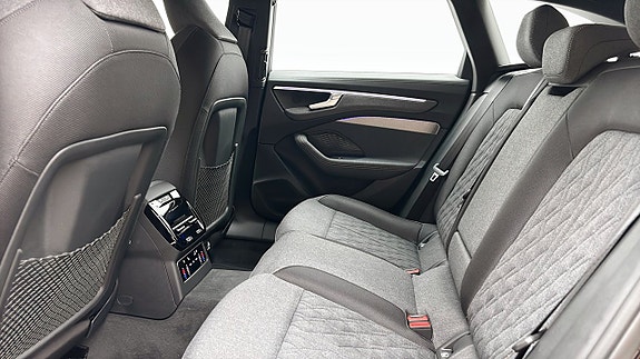 Audi A6 11 of 16
