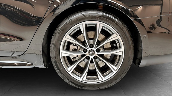 Audi A6 6 of 16