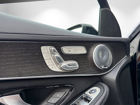 Mercedes-Benz GLC300 d 15 of 18