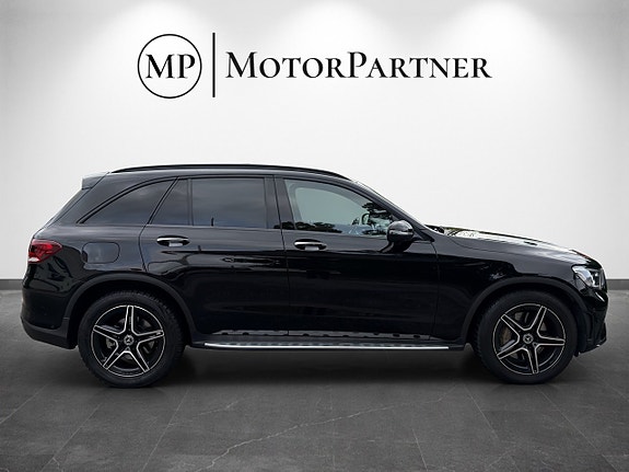 Mercedes-Benz GLC300 d 8 of 18