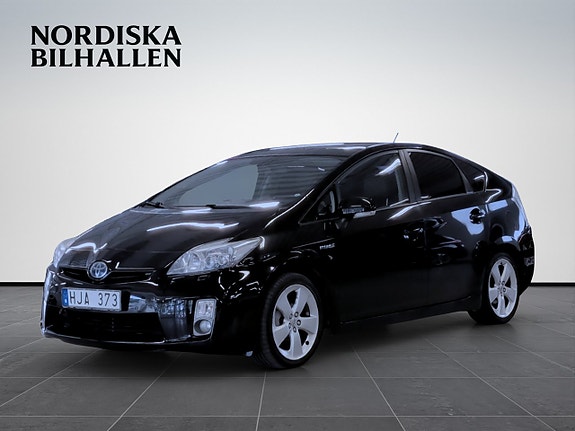 Toyota Prius 3 of 16