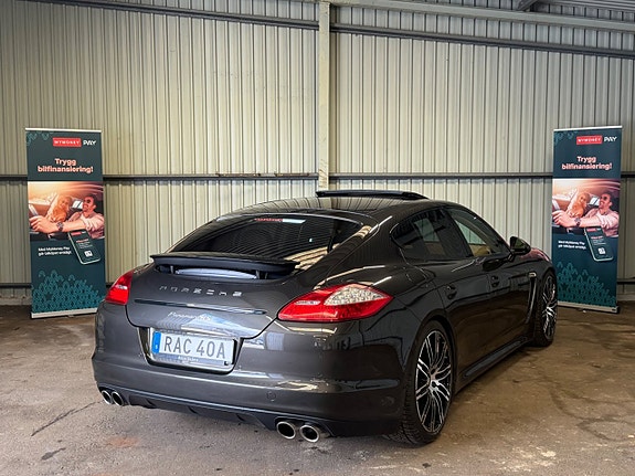 Porsche Panamera 4S 8 of 26