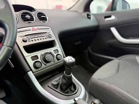 Peugeot 308 10 of 13