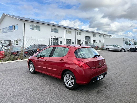 Peugeot 308 3 of 13